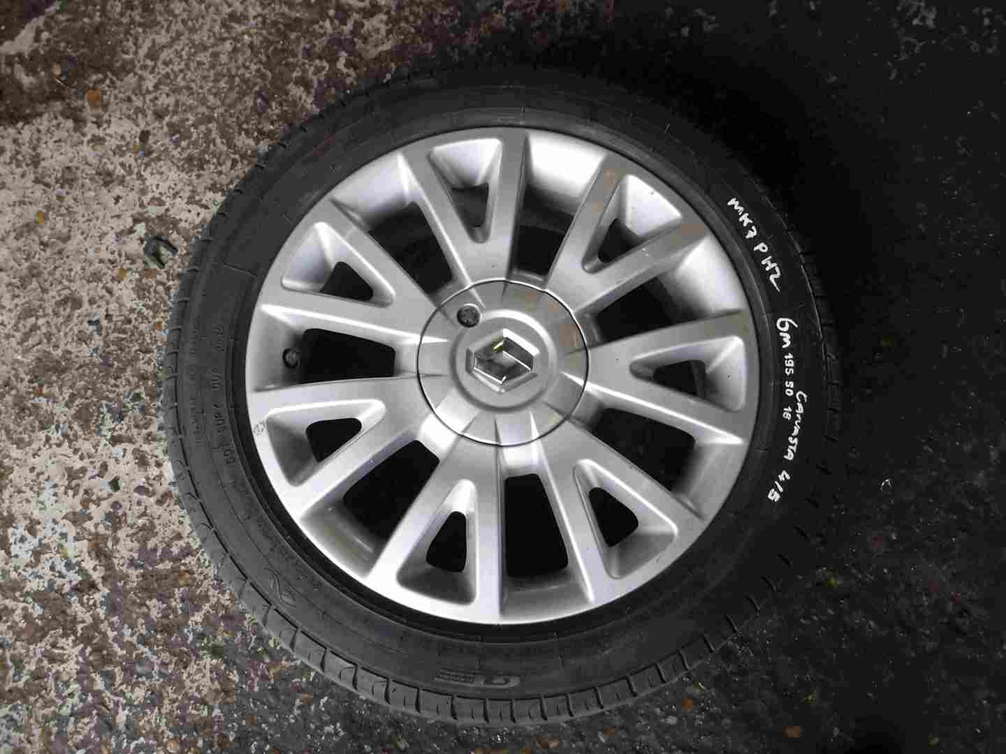 Renault Clio MK3 2005-2012 Canasta Alloy Wheel 4/5 Needs New Tyre  8200666351