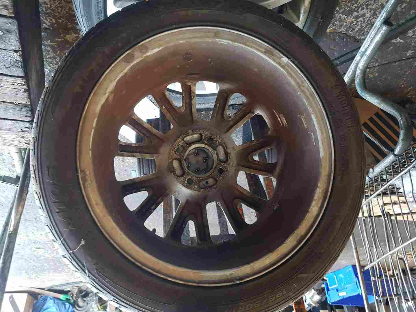 Thumb 3 Renault Clio MK3 2005-2012 Canasta Alloy Wheel + Tyre 195 50 16 6mm Tread 4/5