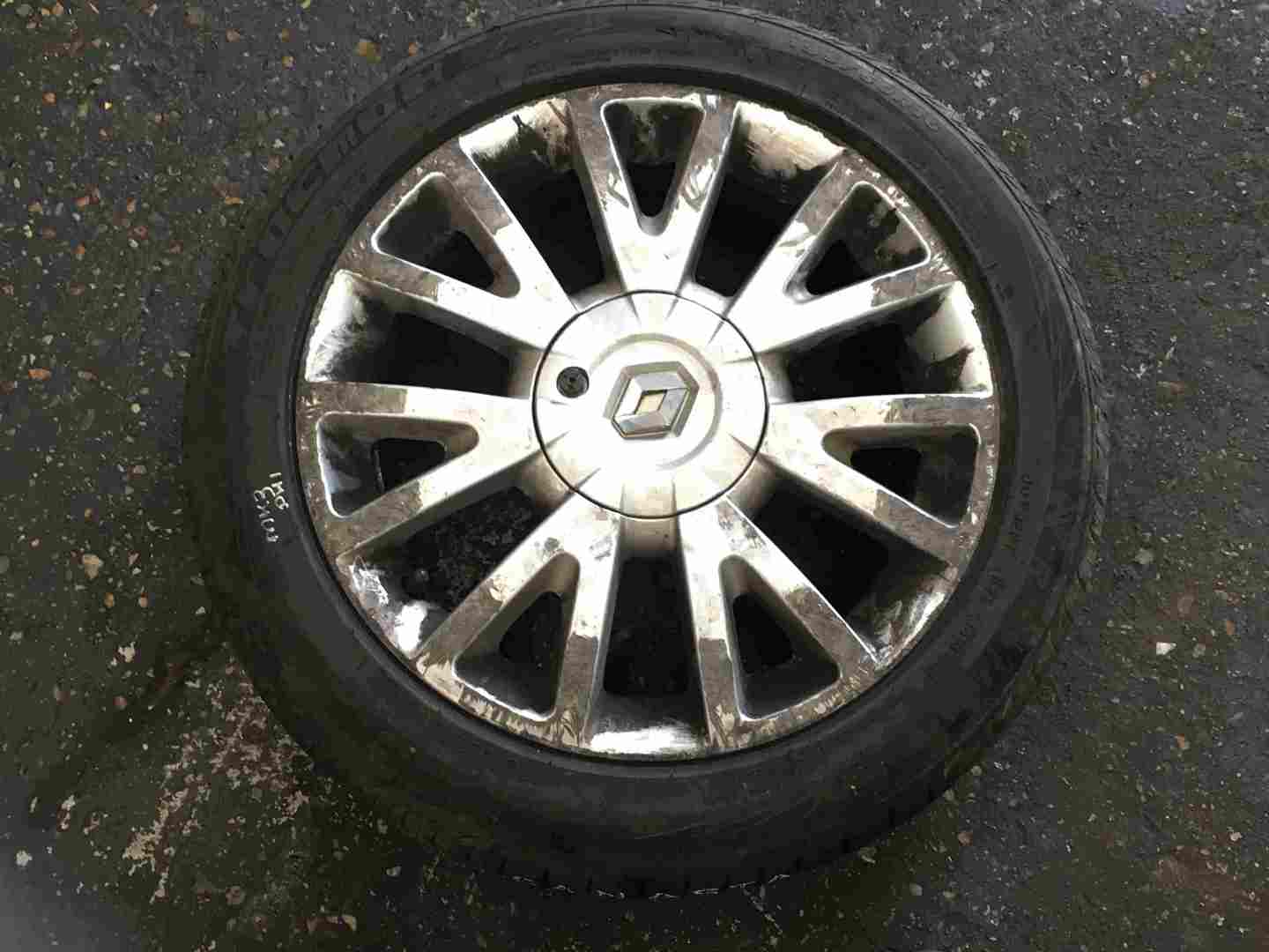 Renault Clio MK3 2005-2012 Canasta Alloy Wheel x 1 2/5 8201075834