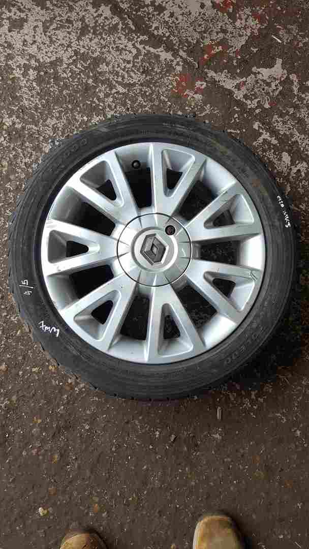 Renault Clio MK3 2005-2012 Canasta Alloy Wheel + Tyre 195 50 16 7Mm Tread 4/5