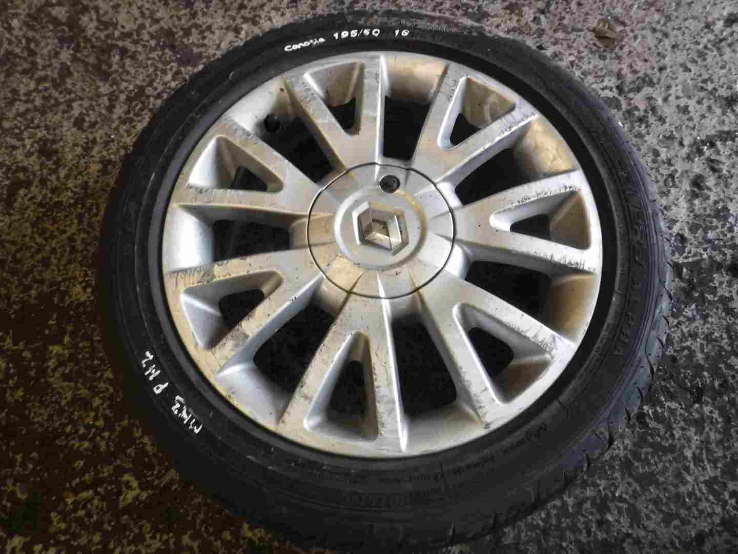 Renault Clio MK3 2005-2012 Canasta Alloy Wheel + Tyre 195 50 16 7mm Tread 2/5
