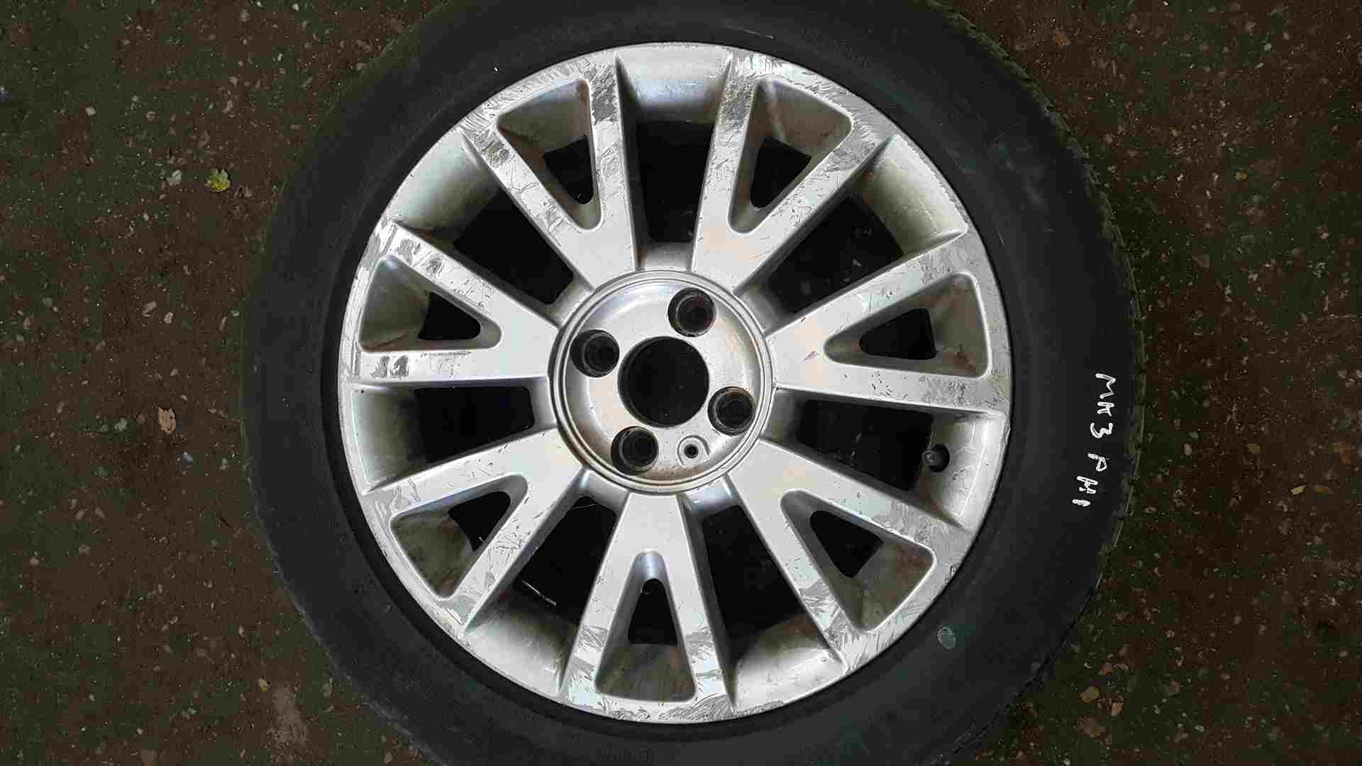 Thumb 4 Renault Clio MK3 2005-2012 Canasta Alloy Wheel 16Inch 3/5 8201075834 No CAP