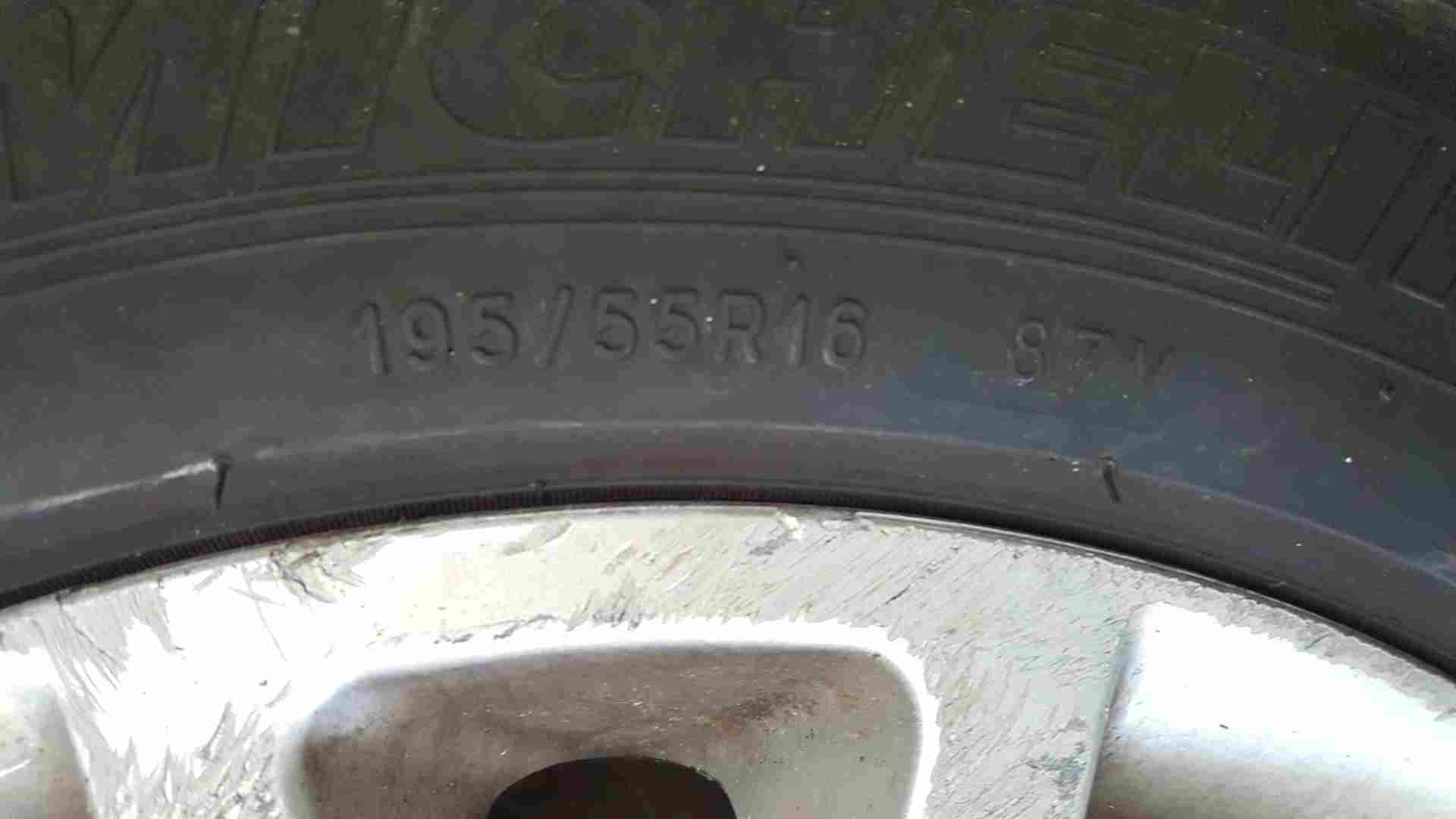 Thumb 3 Renault Clio MK3 2005-2012 Canasta Alloy Wheel 16Inch 3/5 8201075834 No CAP