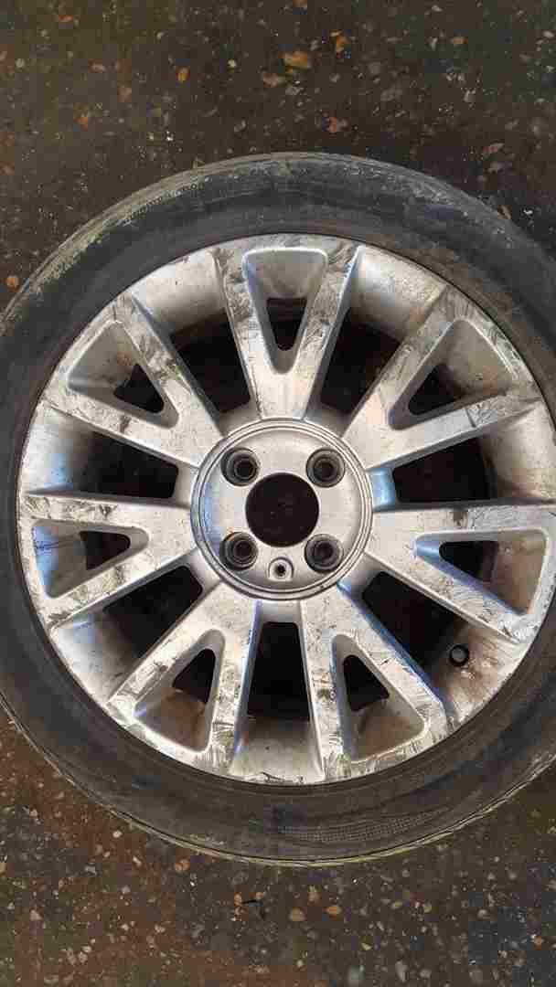 Thumb 4 Renault Clio MK3 2005-2012 Canasta Alloy Wheel 16inch 2/5 8200666551