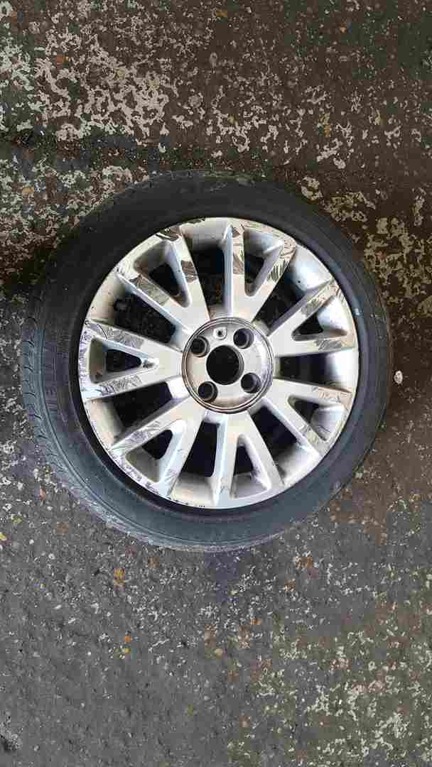 Thumb 5 Renault Clio MK3 2005-2012 Canasta Alloy Wheel 195 50 16 no centre cap 2/5