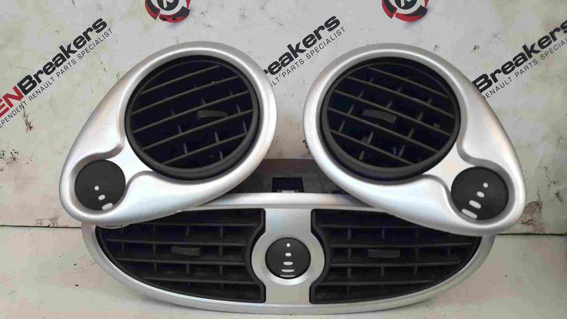 Thumb 4 Renault Clio MK3 2005-2012 Centre OSF Nsf Heater Vent Vents AIR Blower Silver 
