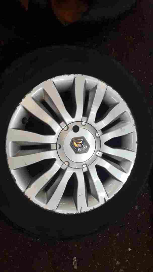 Renault Clio MK3 2005-2012 Del Arte Alloy Wheel + Tyre 185 60 15 5mm T 3/5