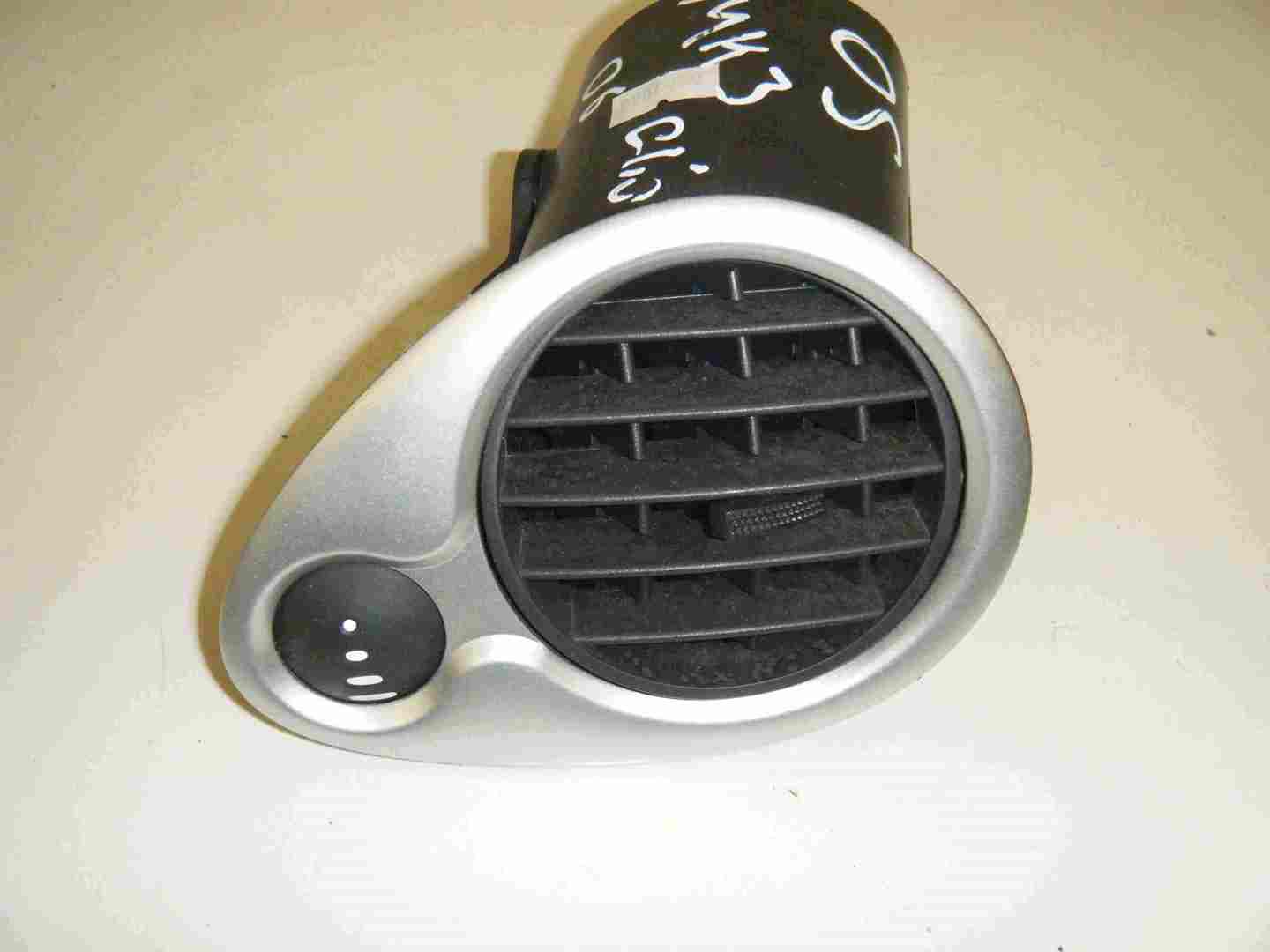 Renault Clio MK3 2005-2012 Drivers OS Heater Vent Air Blower Silver Aircon