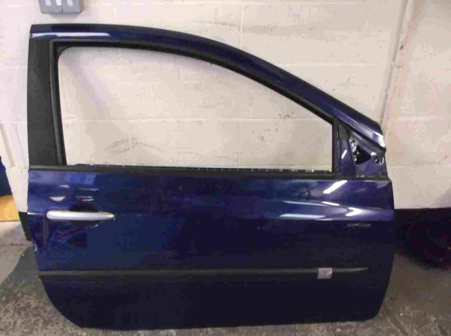 Renault Clio MK3 2005-2012 Drivers OSF Door Blue MV432 3door 