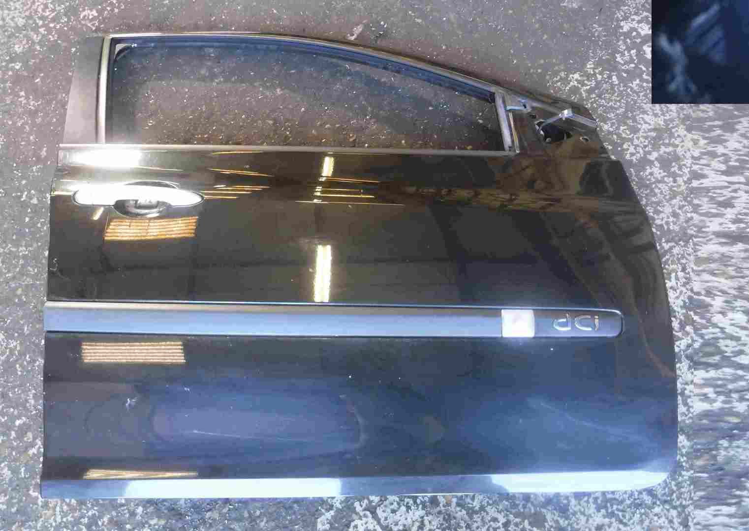 Renault Clio MK3 2005-2012 Drivers OSF Front Door Black 676 5dr