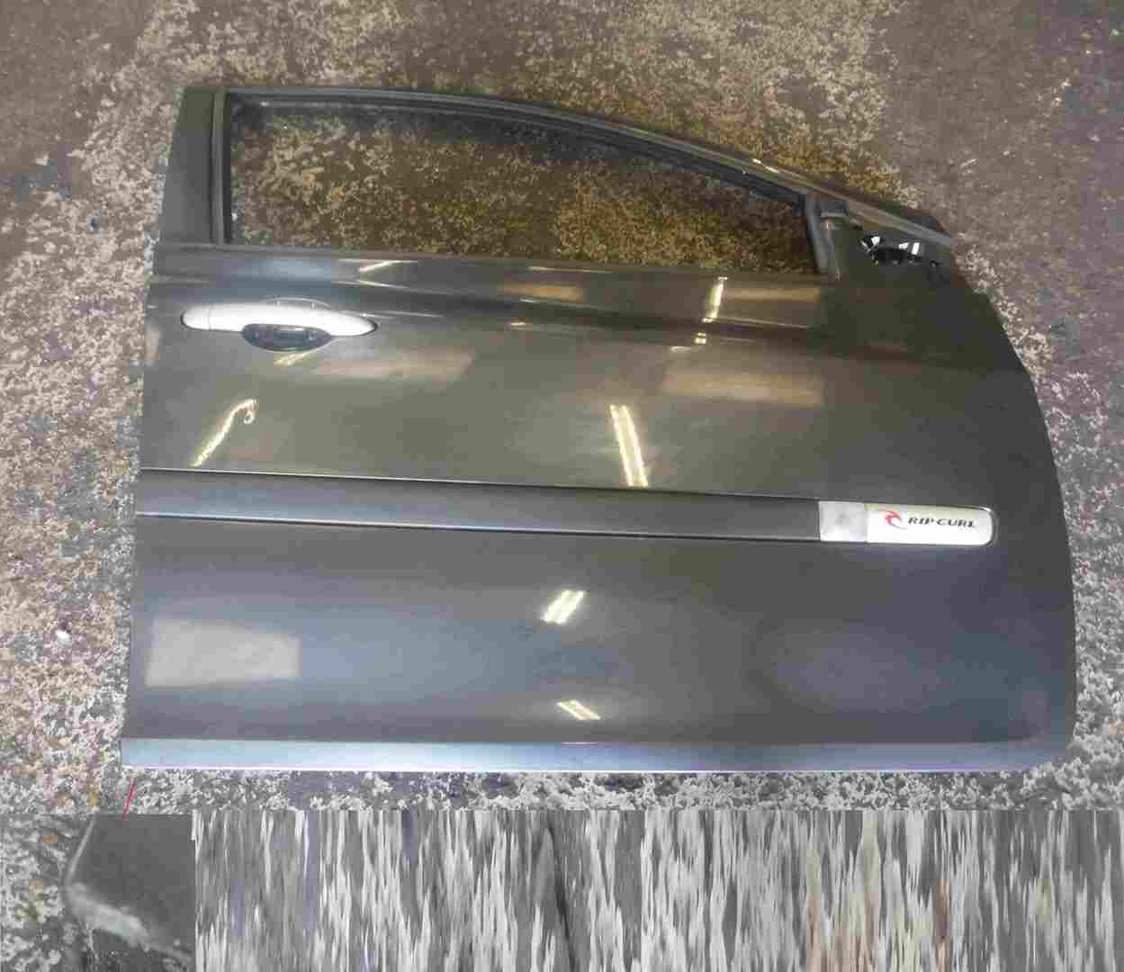 Renault Clio MK3 2005-2012 Drivers OSF Front Door Grey TEB66 5dr