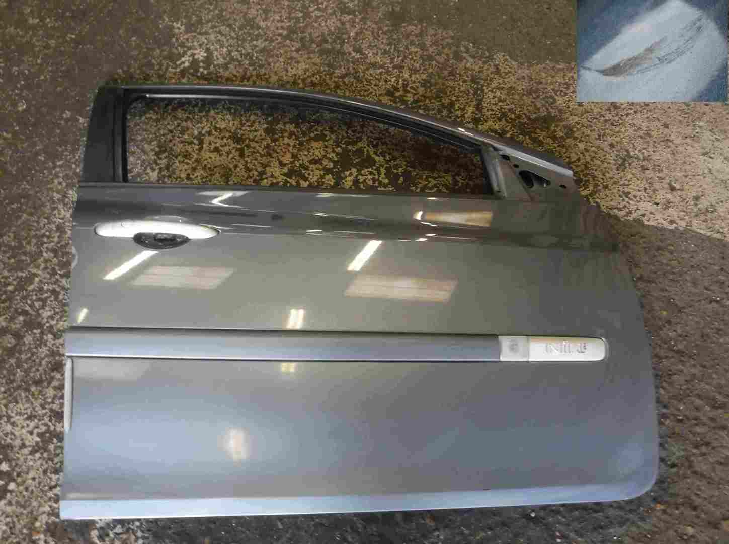 Renault Clio MK3 2005-2012 Drivers OSF Front Door Silver Blue Purple TEJ47 5dr