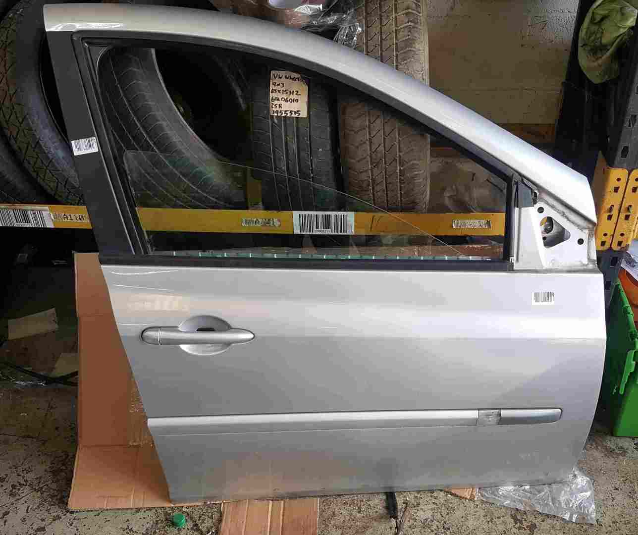 Thumb 4 Renault Clio MK3 2005-2012 Drivers OSF Front Door Silver TED69 5dr