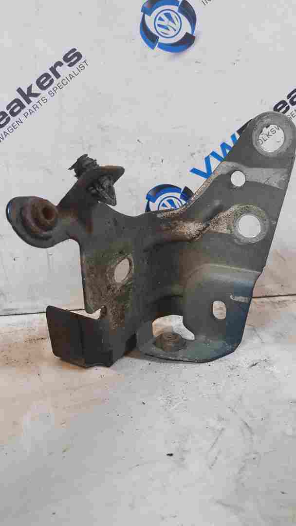 Thumb 3 Renault Clio MK3 2005-2012 Drivers OSF Front Wing Support Bracket TOP