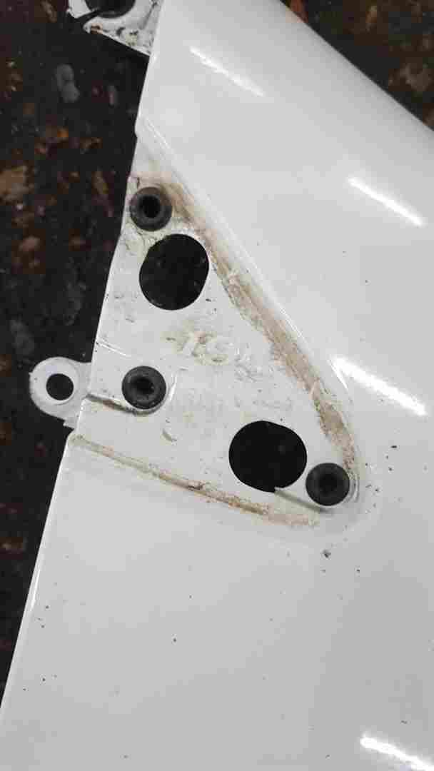 Thumb 3 Renault Clio MK3 2005-2012 Drivers OSF Front Wing White Ov369 195