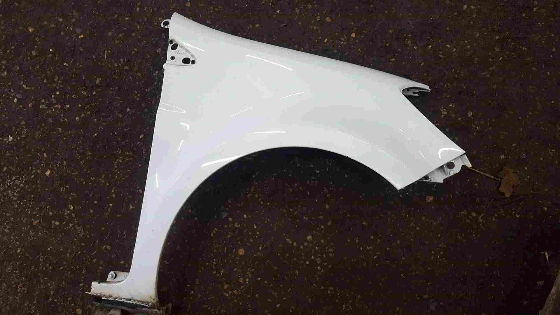 Thumb 4 Renault Clio MK3 2005-2012 Drivers OSF Front Wing White Ov369 195