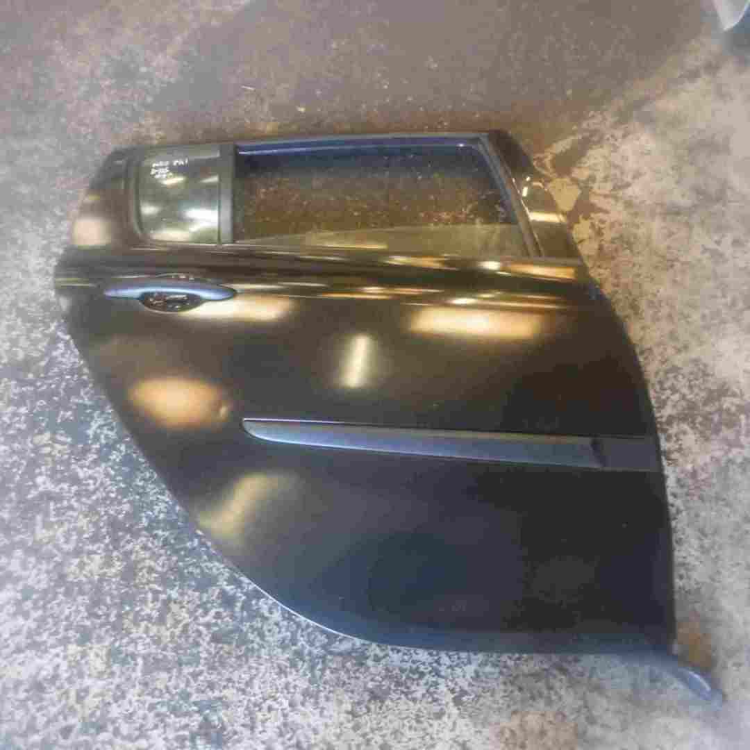 Renault Clio MK3 2005-2012 Drivers OSR Rear Door Black 676
