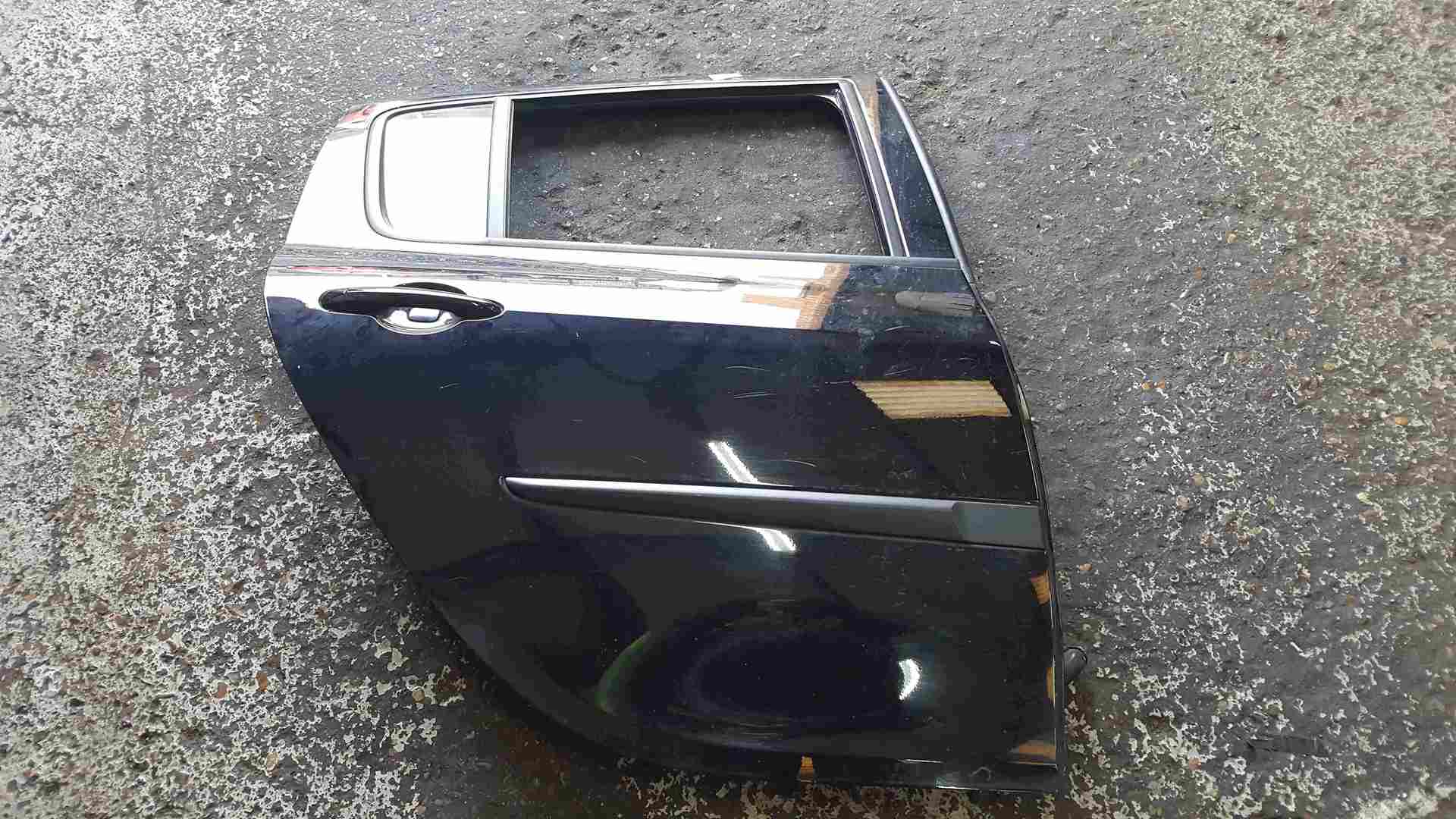 Renault Clio MK3 2005-2012 Drivers OSR Rear Door Black TEGNE