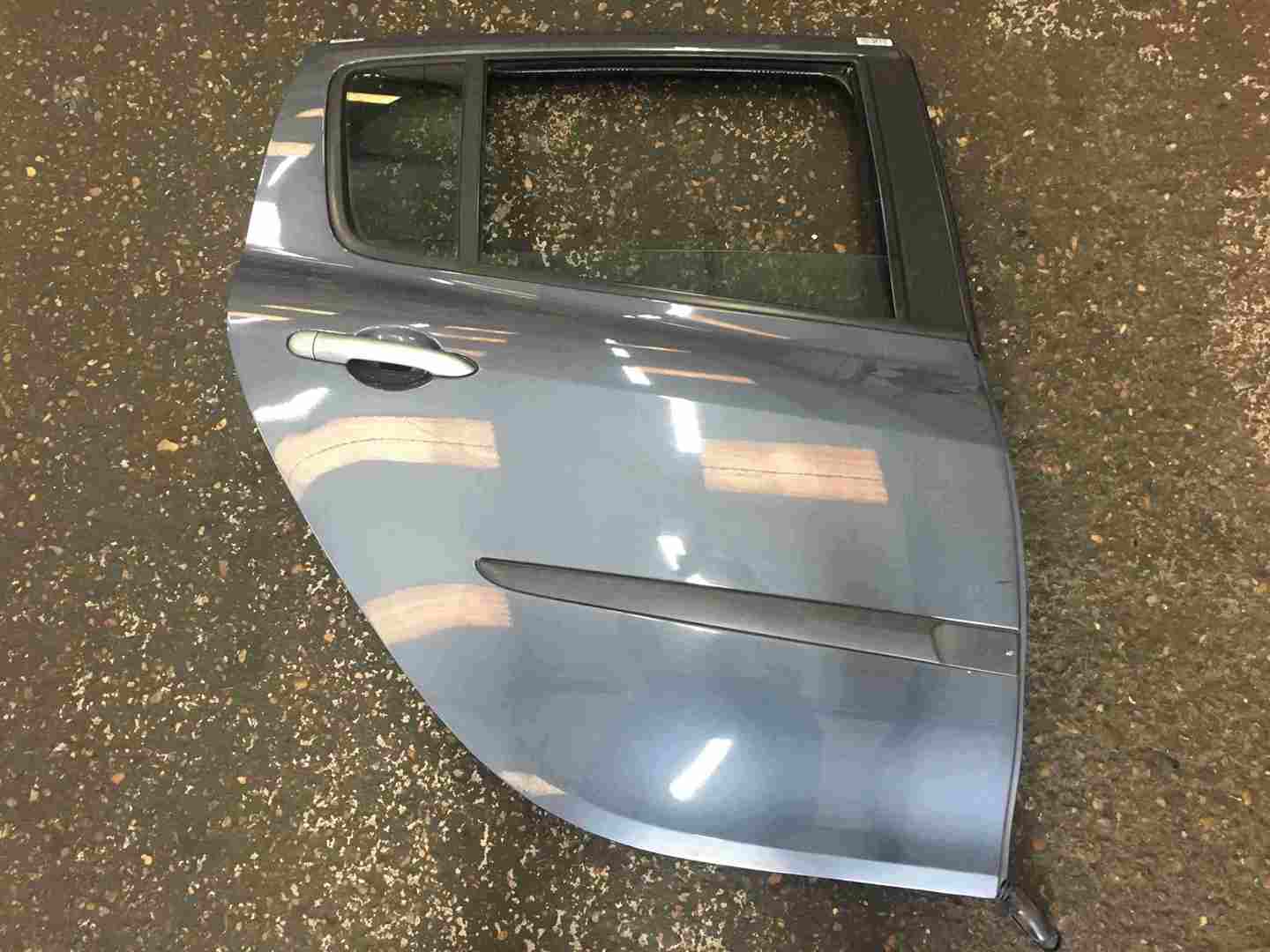 Renault Clio MK3 2005-2012 Drivers OSR Rear Door Purple Blue TEJ47