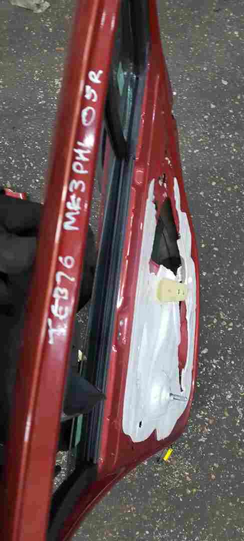 Thumb 2 Renault Clio MK3 2005-2012 Drivers OSR Rear Door Red TEB76