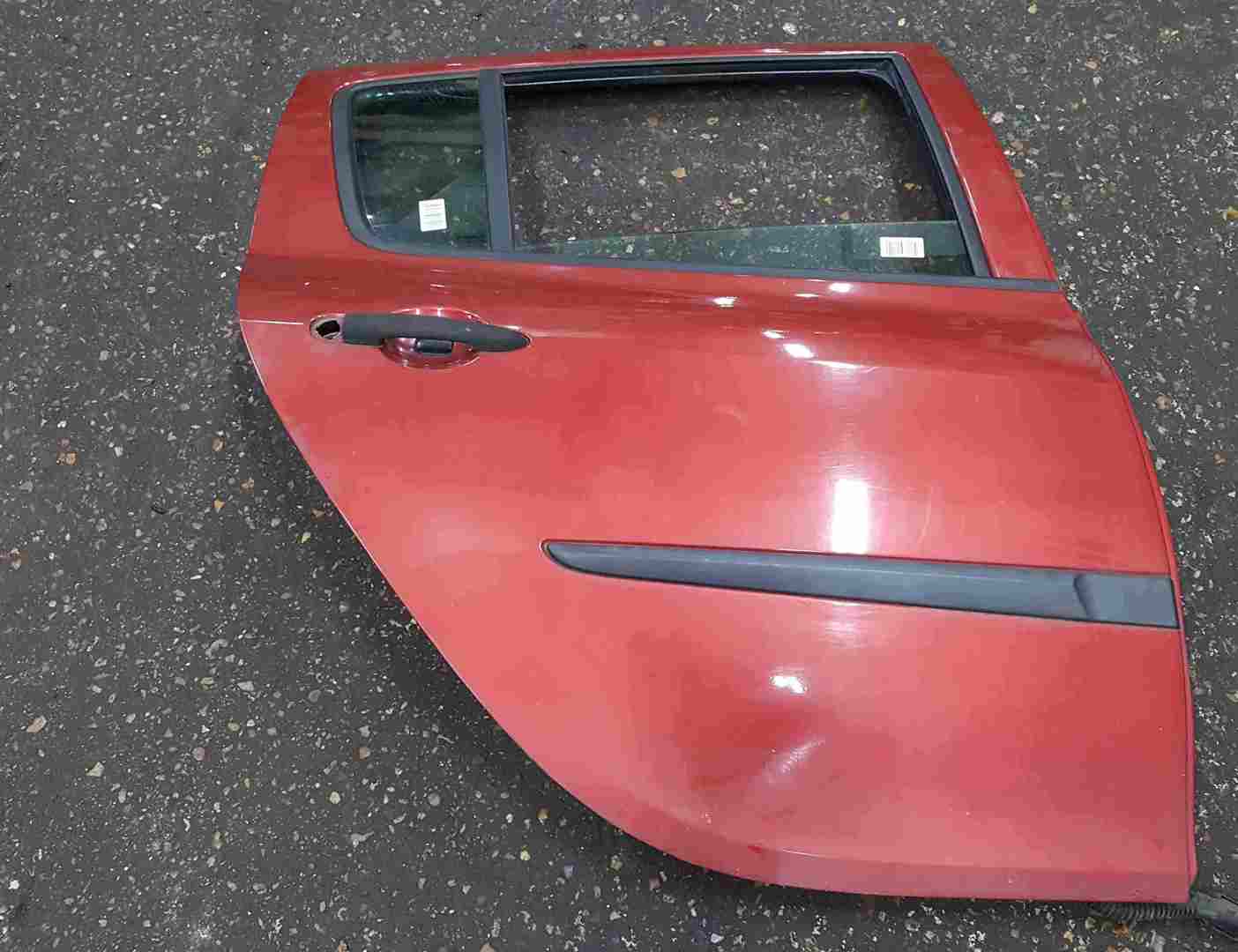 Thumb 3 Renault Clio MK3 2005-2012 Drivers OSR Rear Door Red TEB76