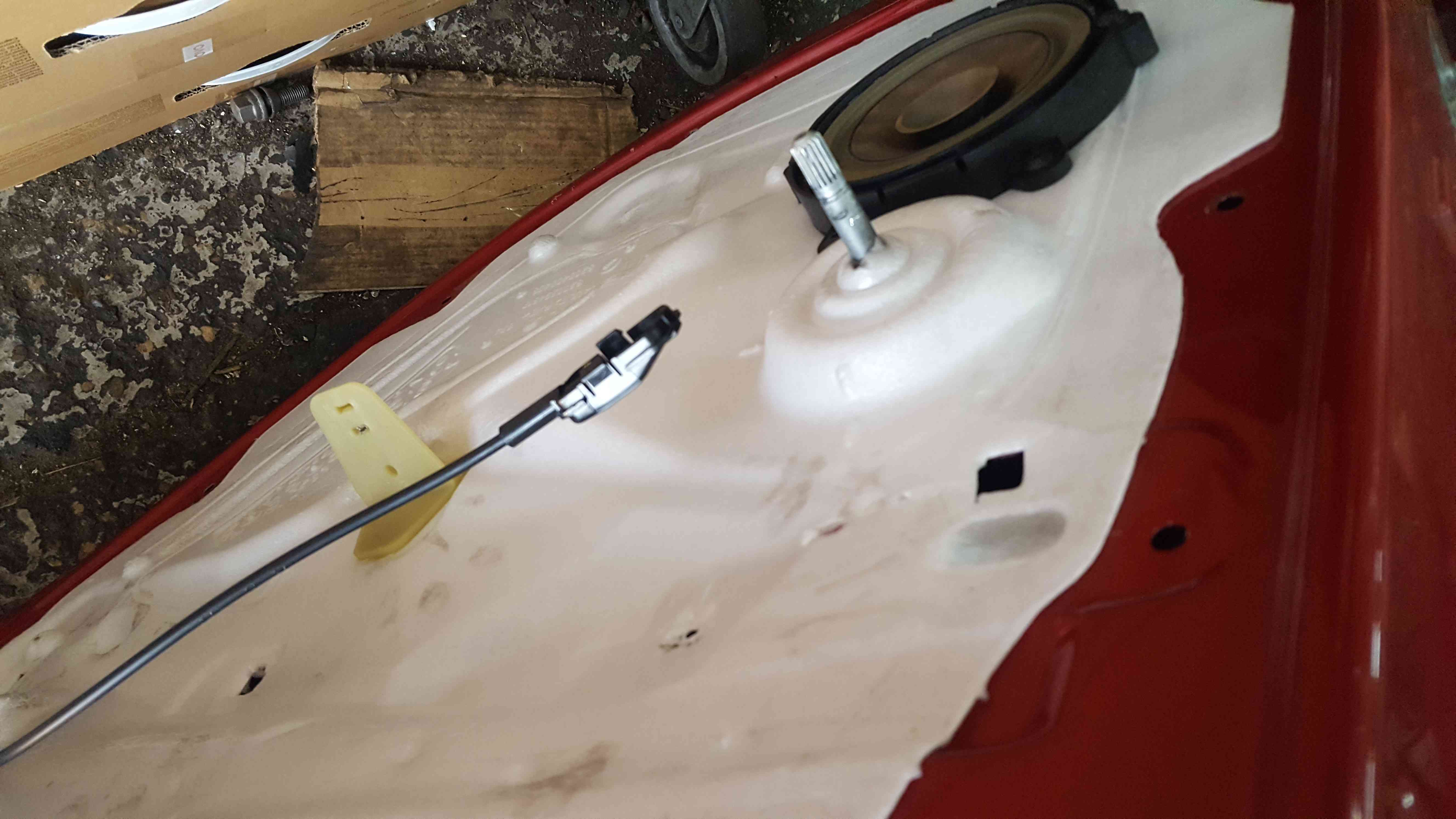 Renault Clio MK3 2005-2012 Drivers OSR Rear Door RED Tennj