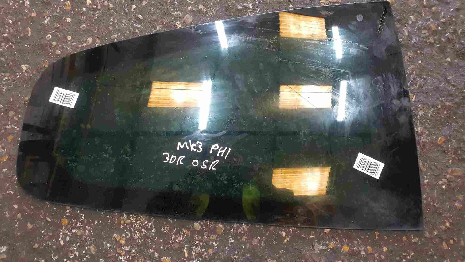 Thumb 2 Renault Clio MK3 2005-2012 Drivers OSR Rear Fixed Window Glass 3dr Tinted
