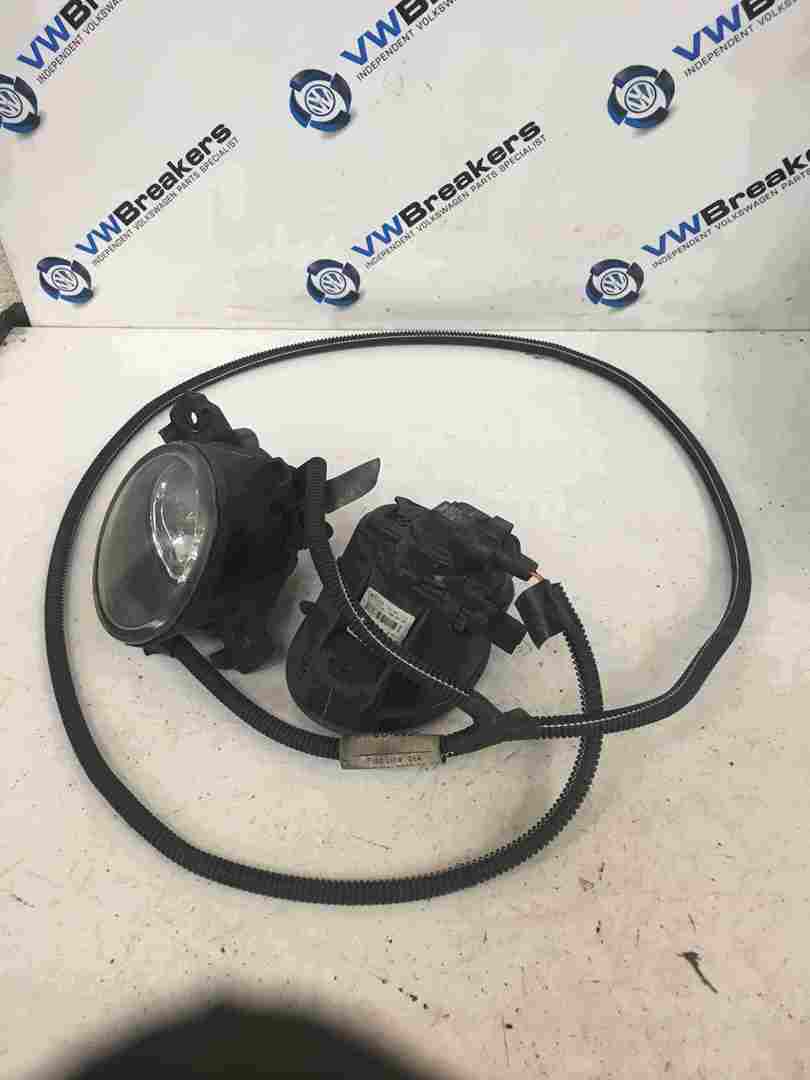 Renault Clio MK3 2005-2012 Front Fog Lights + Wiring loom