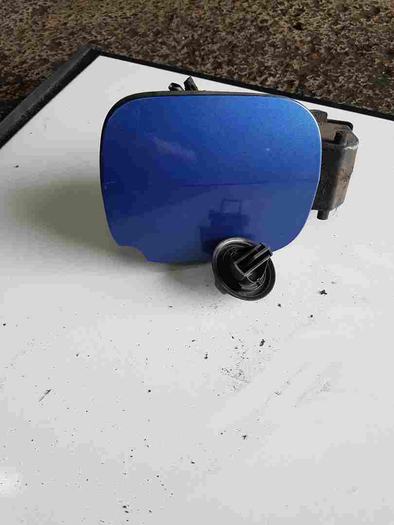 Thumb 10 Renault Clio MK3 2005-2012 Fuel CAP Flap Cover + Hinges blue TERNT