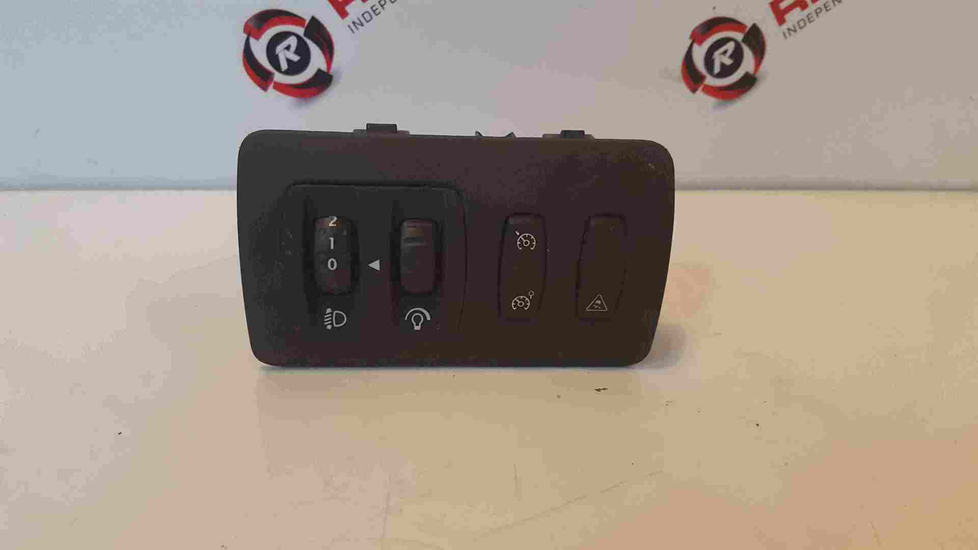 Renault Clio MK3 2005-2012 Headlight Adjuster Cruise Traction Button