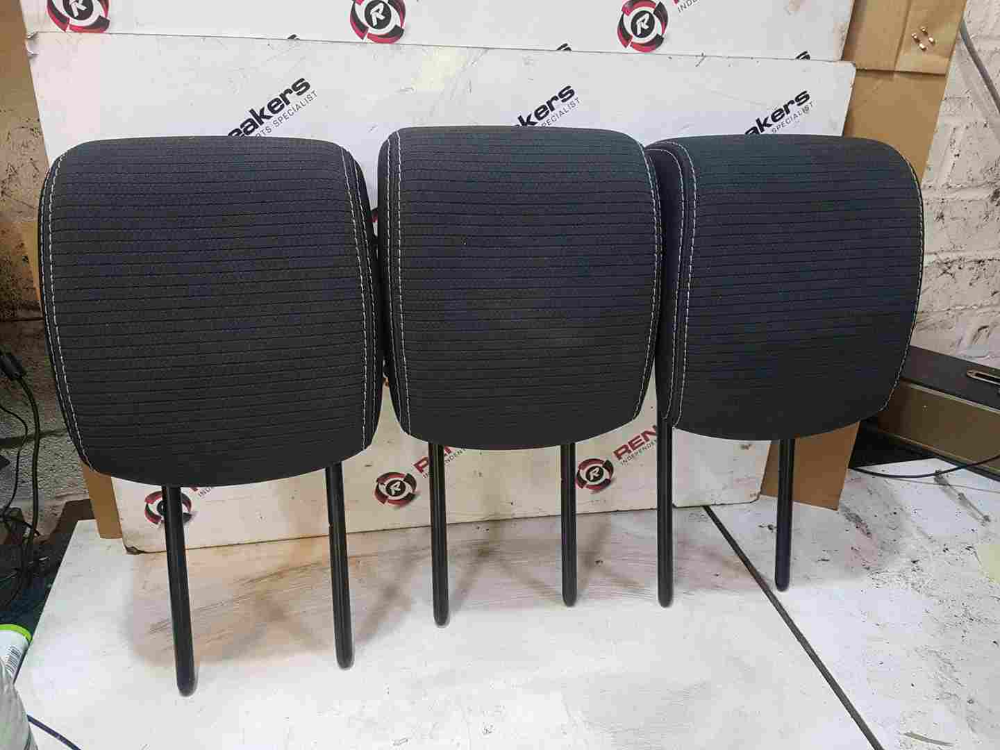 Thumb 7 Renault Clio MK3 2005-2012 Headrest Rear Back ROW Seat Head Rest Fabric X3