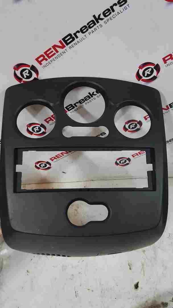 Thumb 3 Renault Clio MK3 2005-2012 Heater Controls Cd Surround Plastic Black Plain