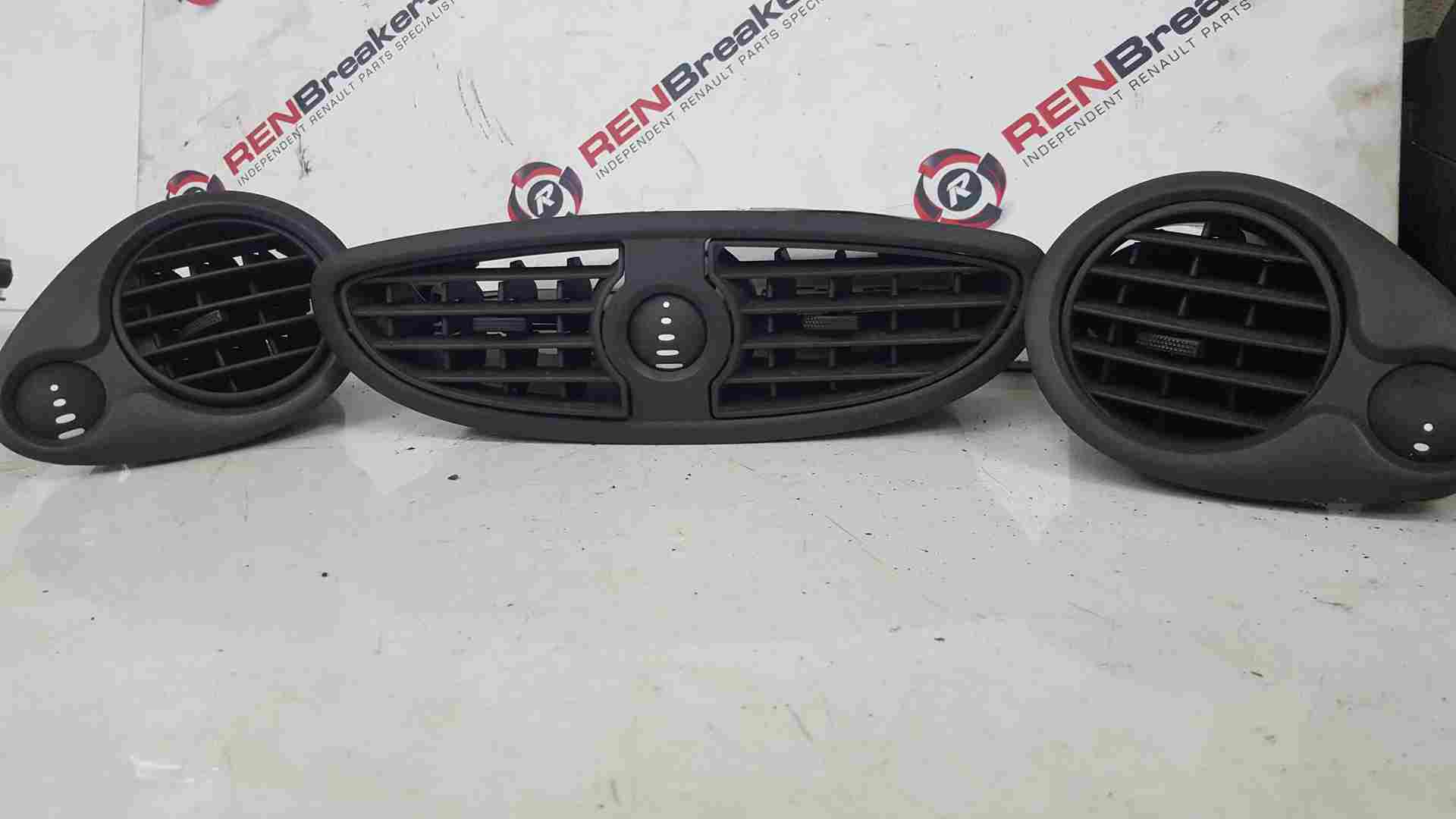 Thumb 6 Renault Clio MK3 2005-2012 Heater Vent Centre + Sides AIR Blower Center Black