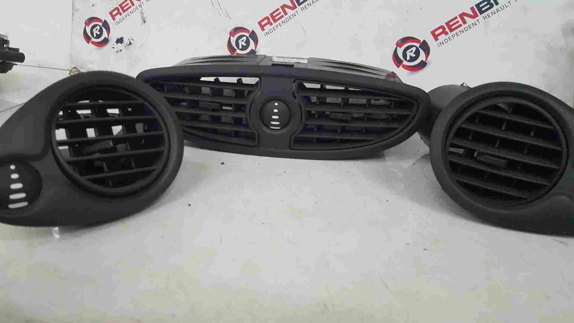 Thumb 5 Renault Clio MK3 2005-2012 Heater Vent Centre + Sides AIR Blower Center Black