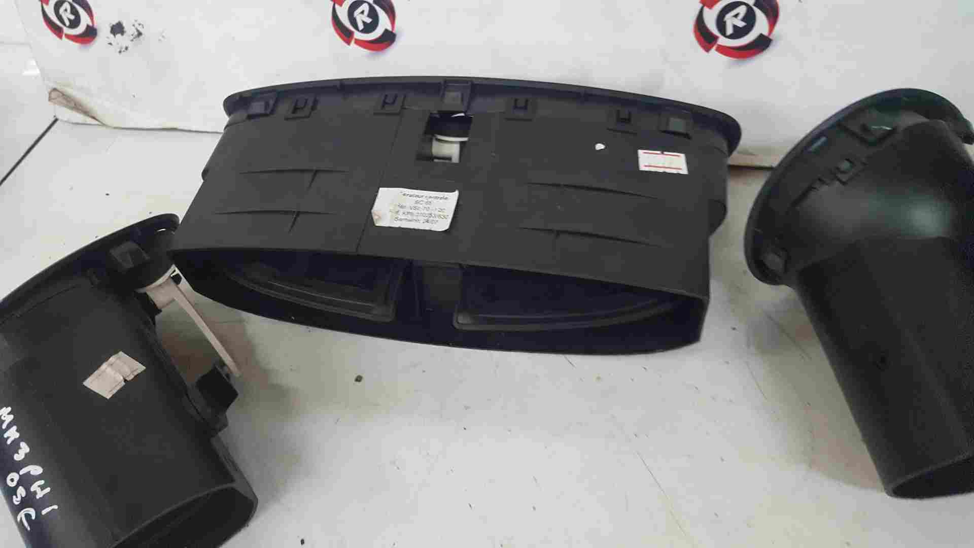 Renault Clio MK3 2005-2012 Heater Vent Centre + Sides AIR Blower Center Black