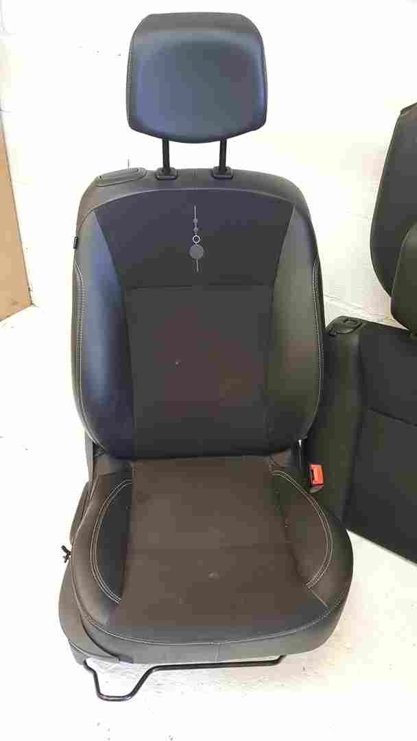 Thumb 3 Renault Clio MK3 2005-2012 Interior Seats Chairs SET Bench Half Leather 3Dr
