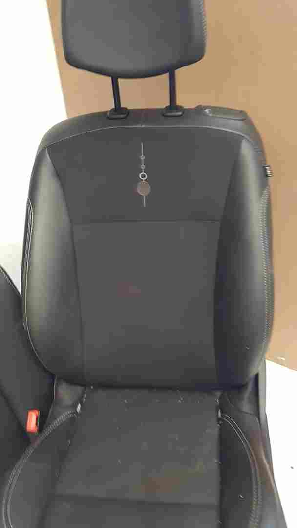 Thumb 9 Renault Clio MK3 2005-2012 Interior Seats Chairs SET Bench Half Leather 3Dr