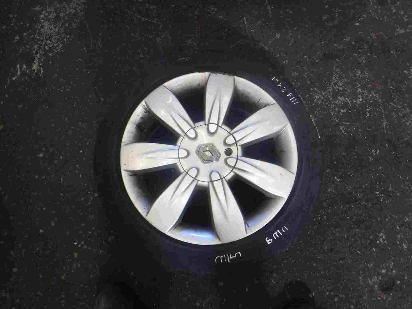 Renault Clio MK3 2005-2012 Lyria Alloy Wheel + Tyre 195 50 16 7mm Tread 3/5