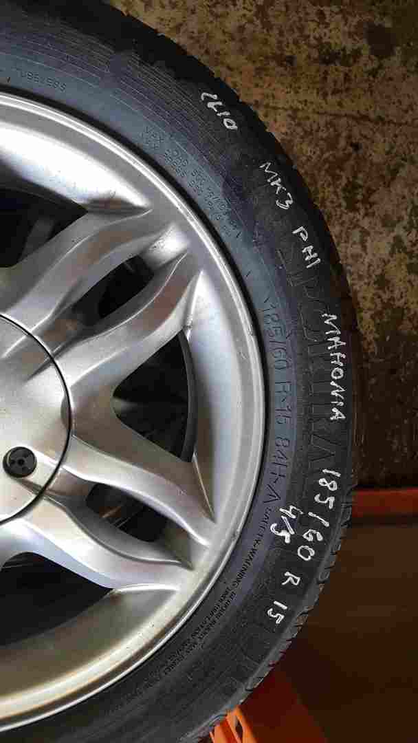 Thumb 2 Renault Clio MK3 2005-2012 Mahonia Alloy Wheel 4/5 8200317802