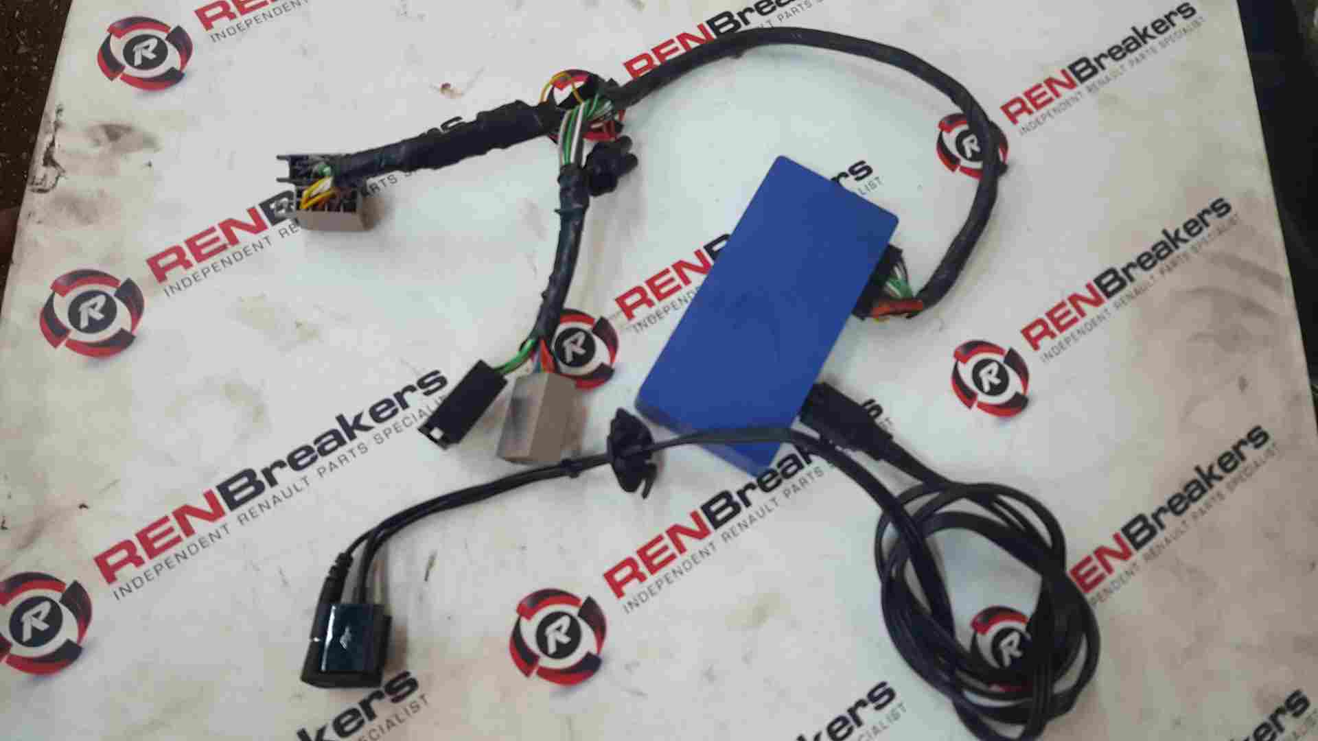 Thumb 4 Renault Clio MK3 2005-2012 Parrot Handfree Bluetooth Bluebox Module Mki9000