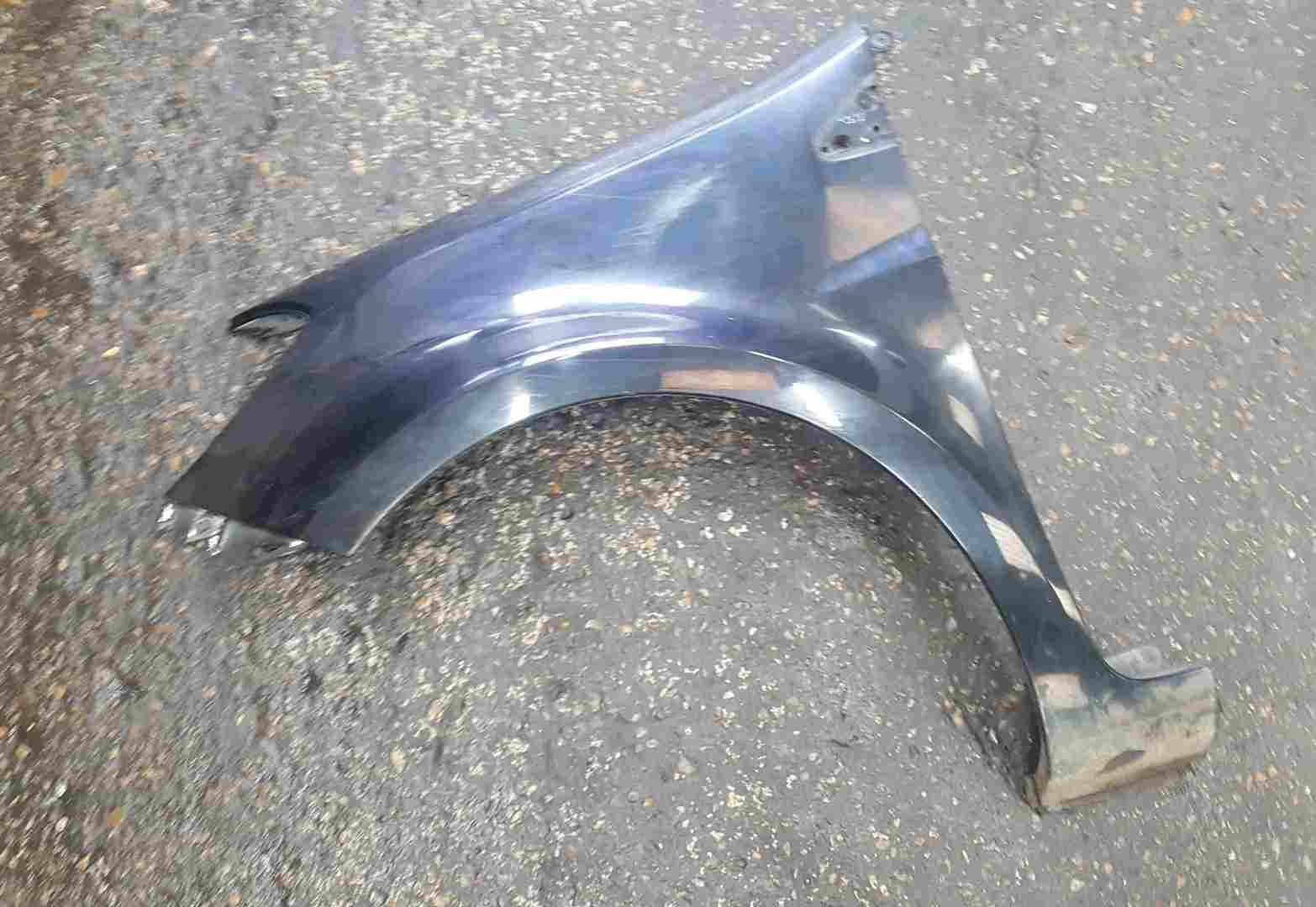 Thumb 2 Renault Clio MK3 2005-2012 Passenger NS Wing Black TEGNE 195 8200325170