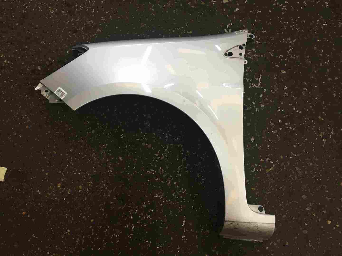 Renault Clio MK3 2005-2012 Passenger NS Wing Silver TED69 185