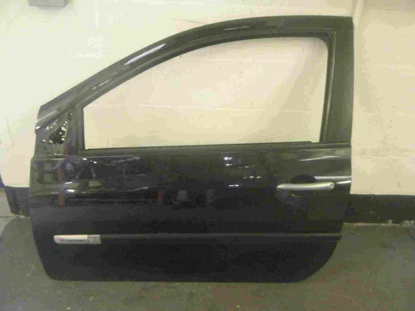 Renault Clio MK3 2005-2012 Passenger NSF Front Black 676 Door 3dr