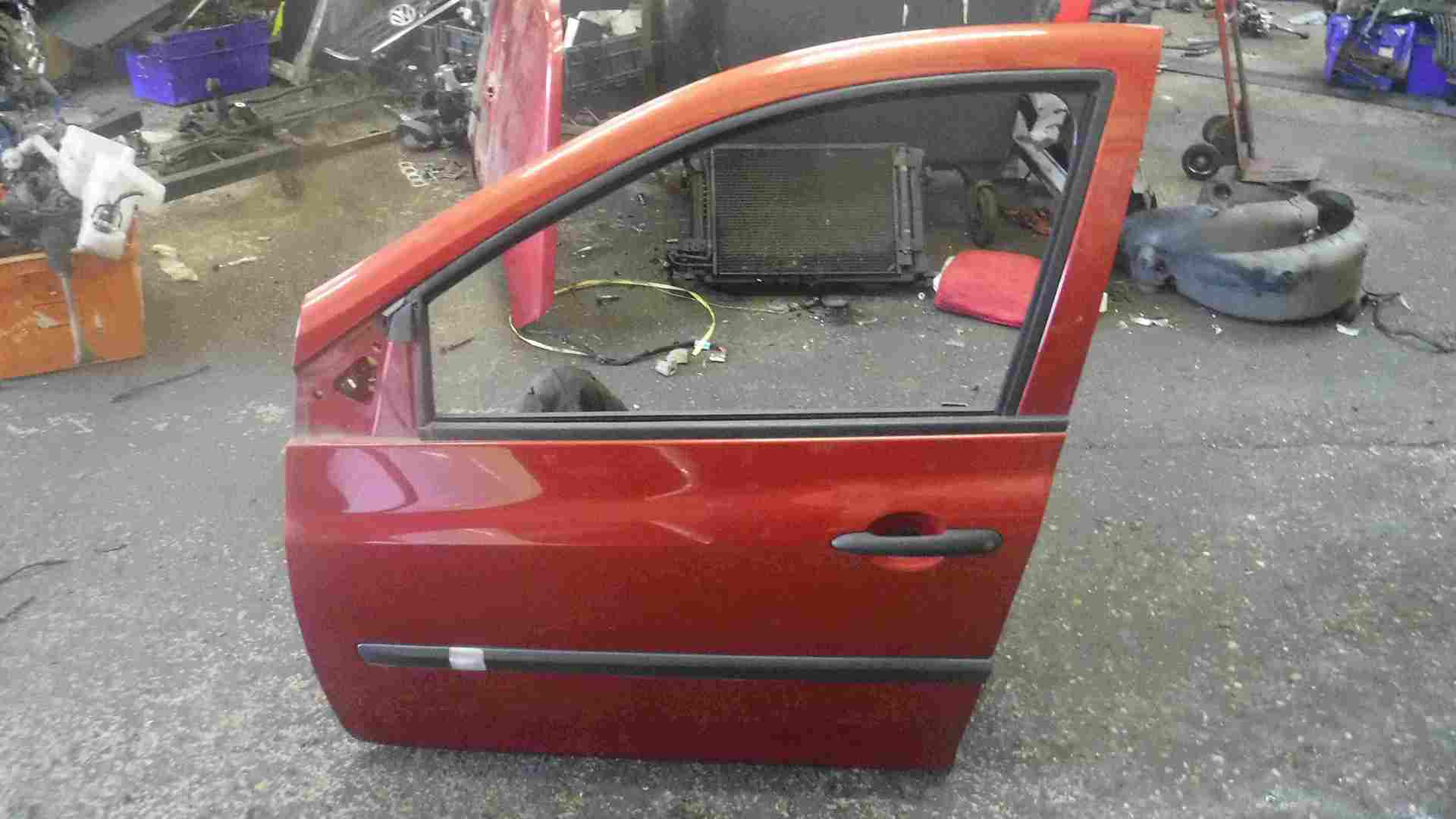 Renault Clio MK3 2005-2012 Passenger NSF Front Door Red TEB76 5dr