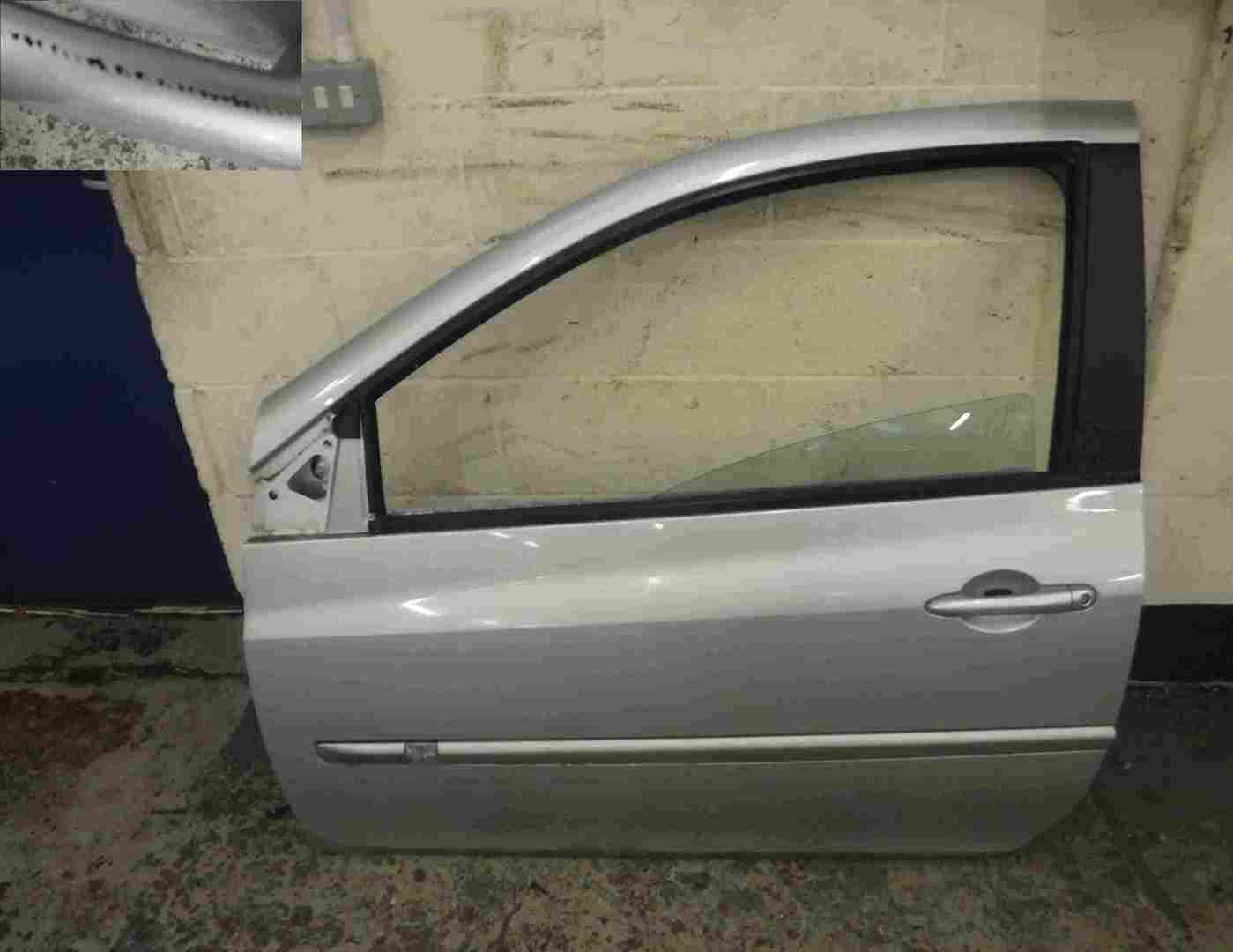 Renault Clio MK3 2005-2012 Passenger NSF Front Door Silver TED69 3dr