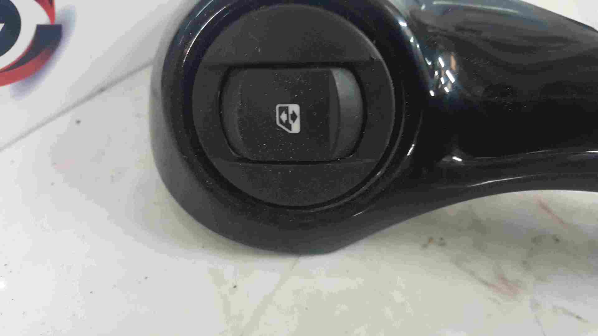 Thumb 2 Renault Clio MK3 2005-2012 Passenger NSF Front Grab Handle Switch Gloss Black
