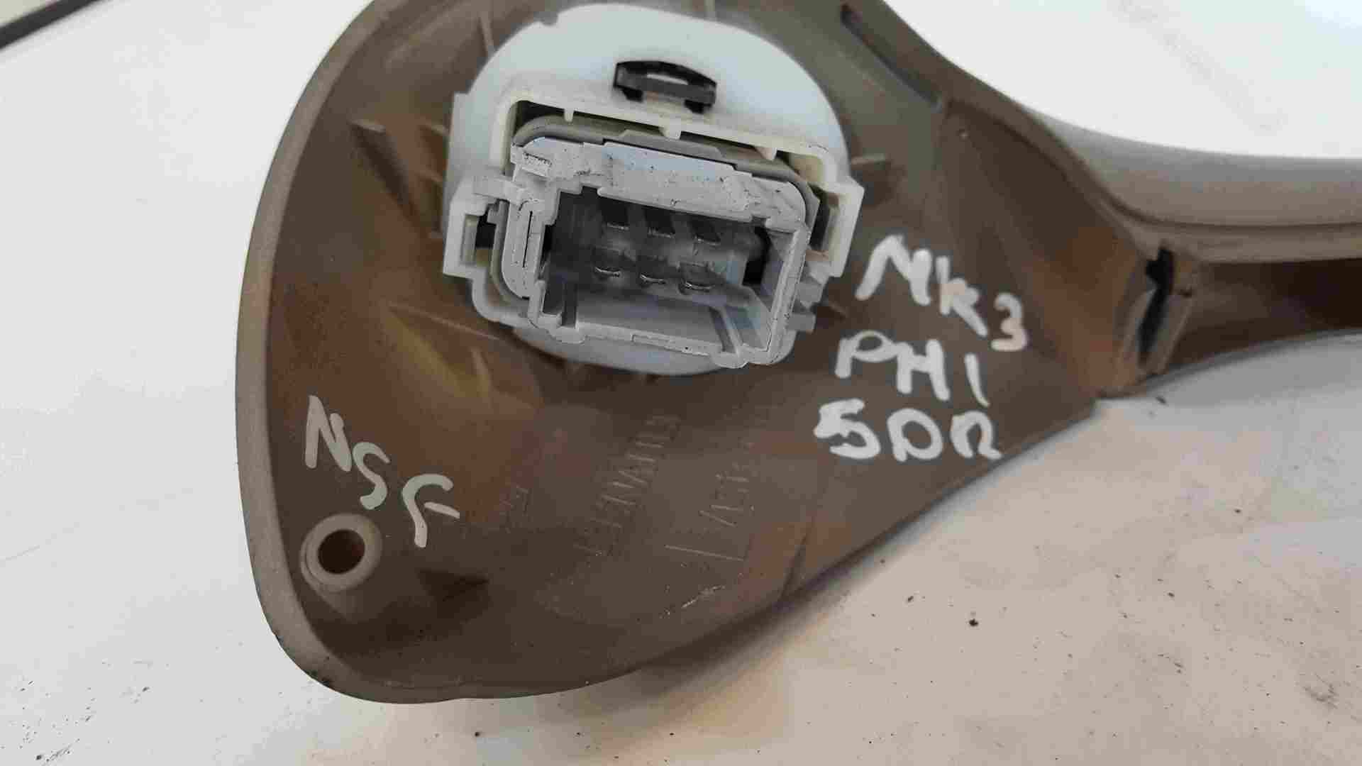 Renault Clio MK3 2005-2012 Passenger NSF Front Window Switch 5DR 8200316977