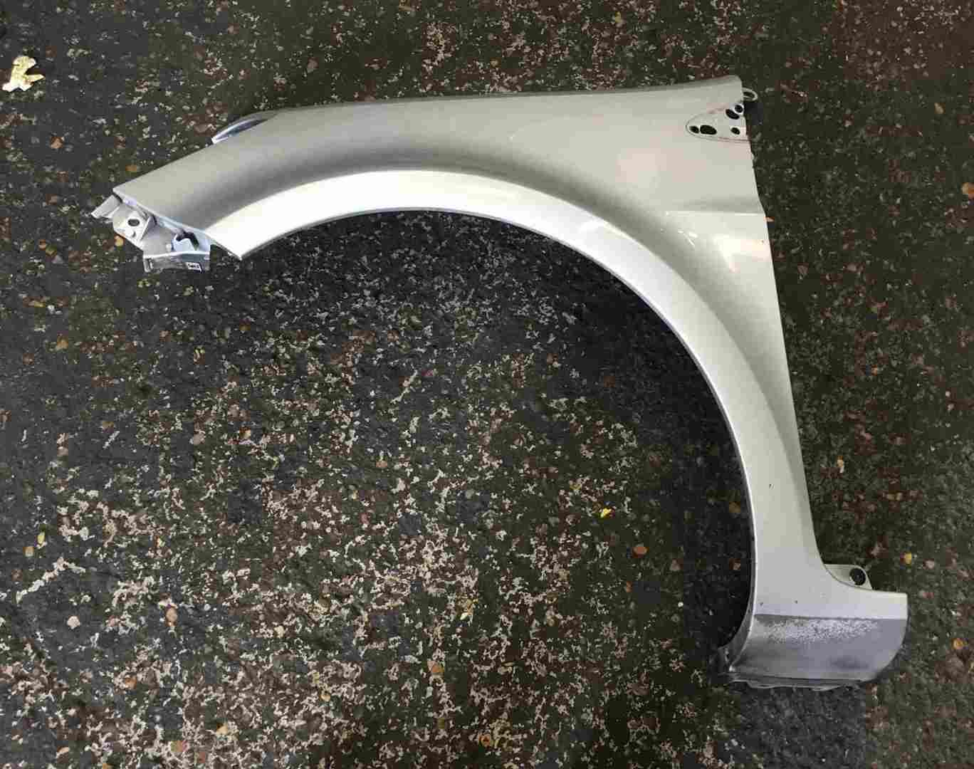 Renault Clio MK3 2005-2012 Passenger NSF Wing Silver TED69 195