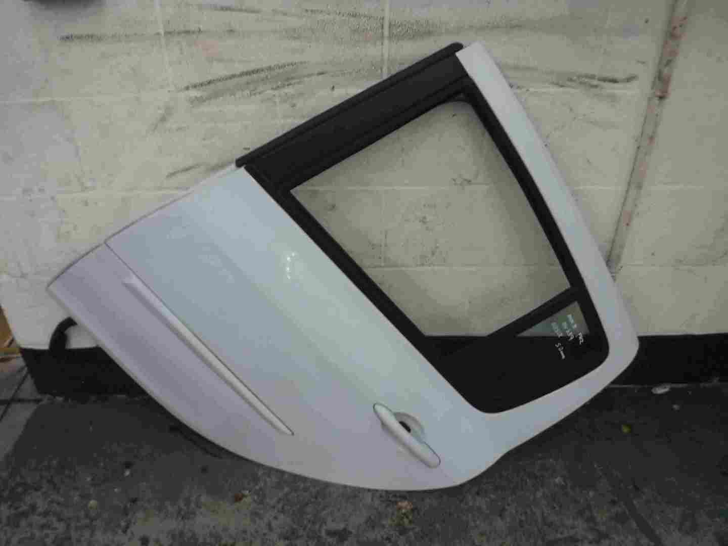 Renault Clio MK3 2005-2012 Passenger NSR Rear Door White OV369