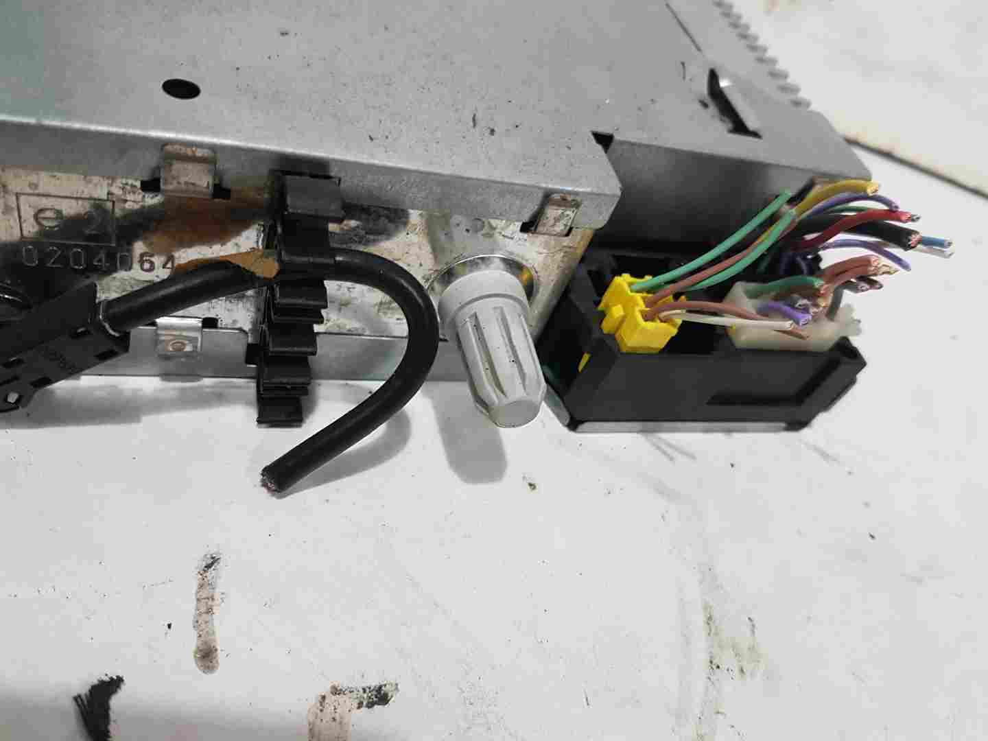 Thumb 2 Renault Clio MK3 2005-2012 Radio Cd Player Update List + Code Beige 8200633623